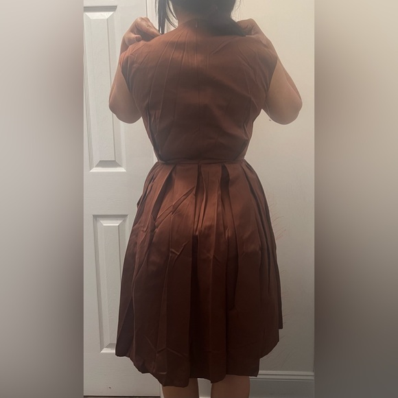 Beautiful dress - Picture 6 of 6